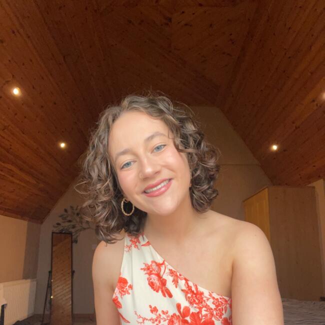 Babysitter in Christchurch: Caolainn