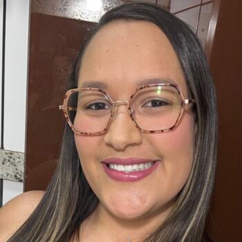 Babysitter in Uberlândia: Tamires