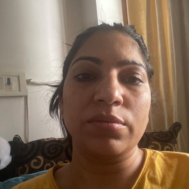 इन्दौर में बेबीसिटिंग की नौकरी: Swarna