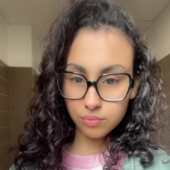 Babysitter in Ivry-sur-Seine: Chayma