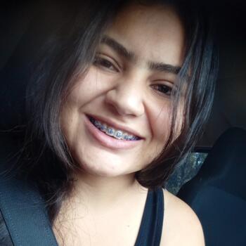 Babá em Várzea Grande: Lucimara