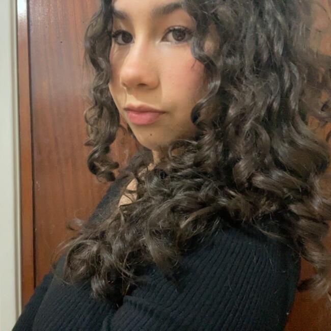 Babysitter em Ramada: Lara