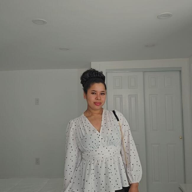 Babysitter in Tampa: Elsy