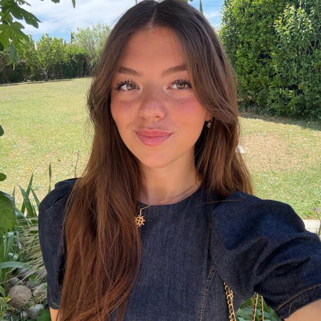 Babysitter in Aix-en-Provence: Héloïse