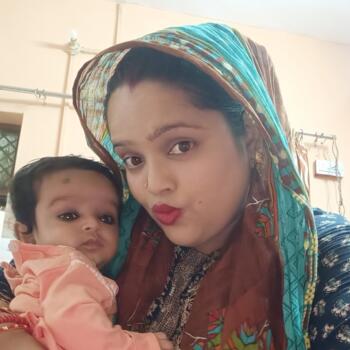 Babysitting job in Meerut: babysitting job Shivani