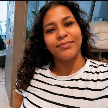 Babysitter in Carcavelos: Carla