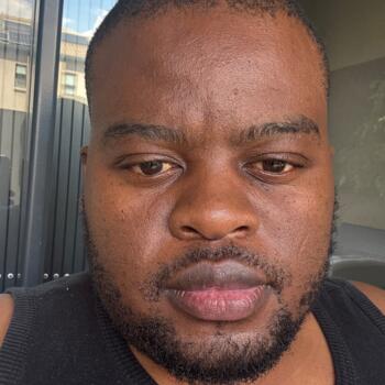 Babysitting job in Hartbeespoort: babysitting job Thikho