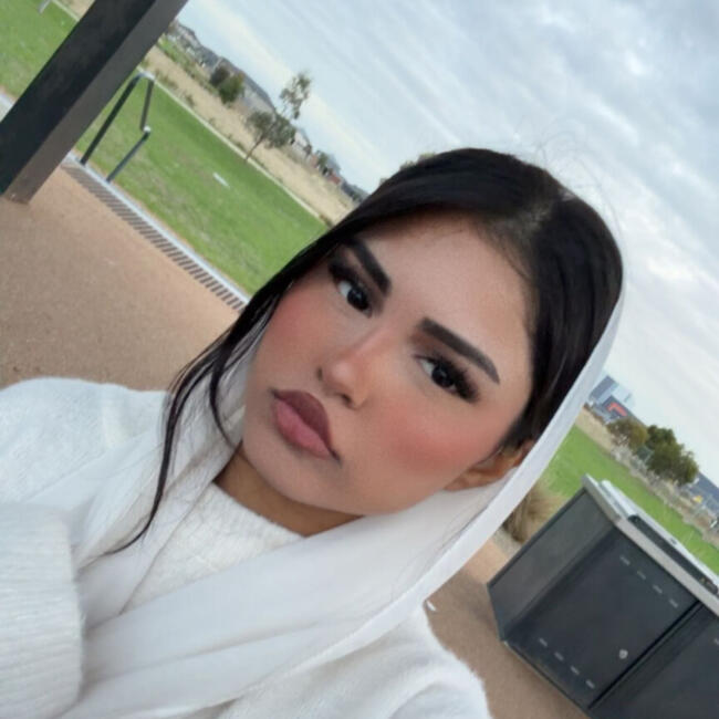 Babysitter in Melbourne: Maryam