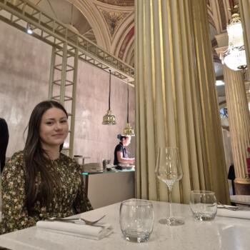 Babysitter in Bordeaux: Alice