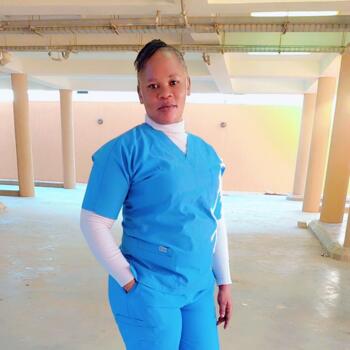 Nanny in Riyadh: Edinah
