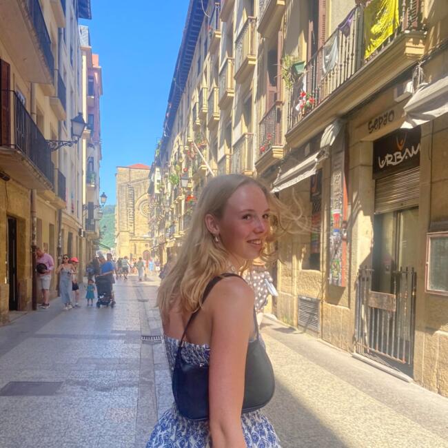 Babysitter in Kapellen: Toula