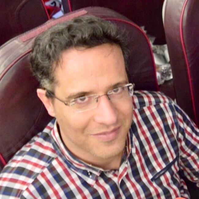 משרת בייביסיטר ב- פתח תקווה: ישי