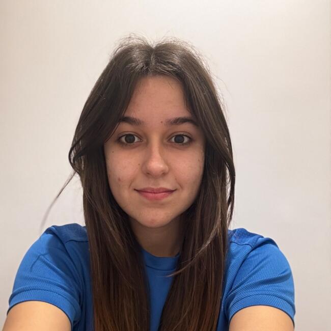 Babysitter in Gijón: Ainhoa