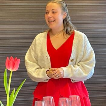 Babysitter in Lisieux: Nina Mardelé