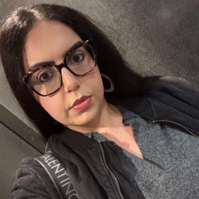 Job de garde d'enfants à Épinay-sous-Sénart: Victoria