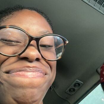 Babysitter in Kingston: Shae