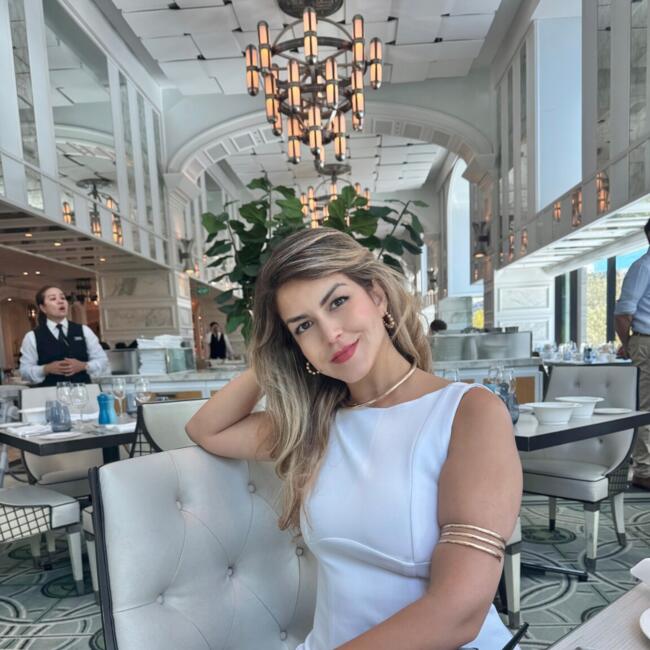 Babysitter em Melbourne: Celeste