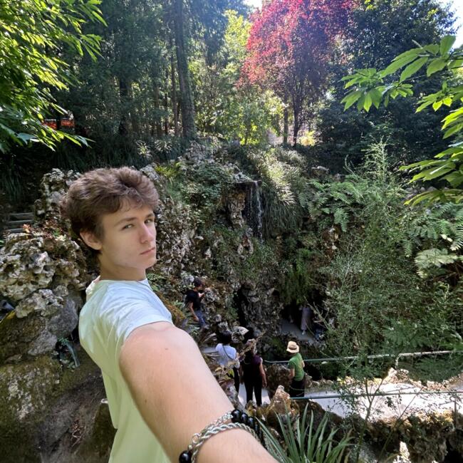 Oppas in Den Haag: Antoni