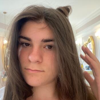 Babysitter in Menton: Juliette