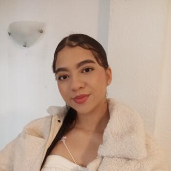 Babysitter in San Juan de Aznalfarache: Isabel Sofia