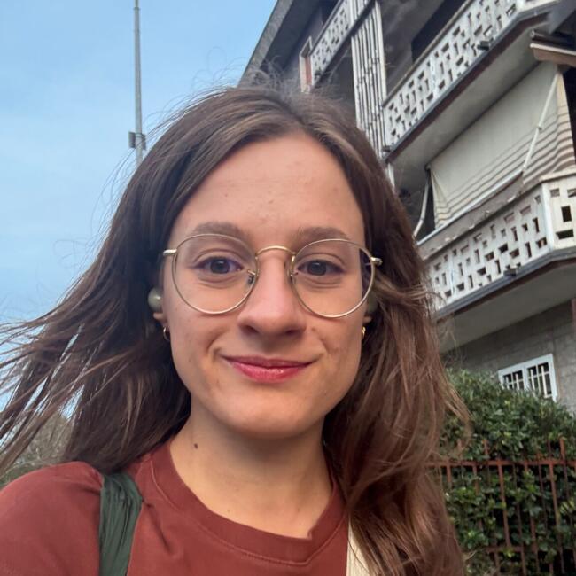 Babysitter in Milan: Lucia