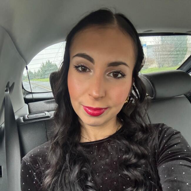 Babysitter in Clermont-Ferrand: Nina