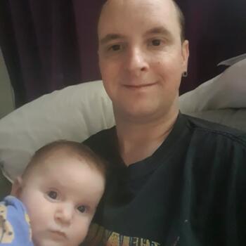 Babysitting job in Norwich: babysitting job Ian