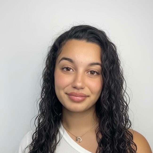 Ama em Almada: Raquel