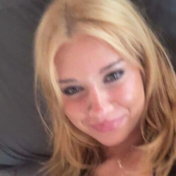 Babysitter in Louisville: Autumn