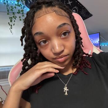 Babysitter in Fredericksburg: Sanysha