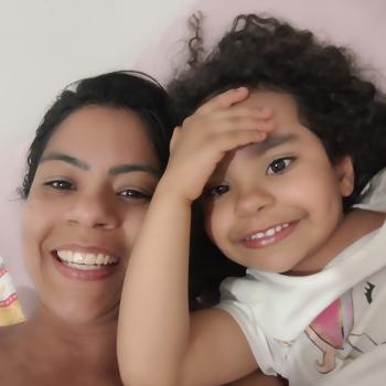 Famílias que ajudam famílias São Paulo: emprego de babá Daiane Vieira