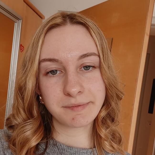 Babysitter in Seiersberg: Alina