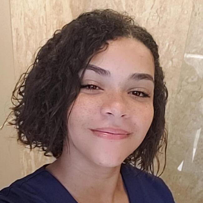 Babá em Maceió: Raymelli