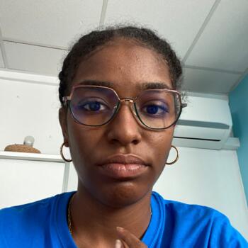 Babysitter in Paris: Alexandra