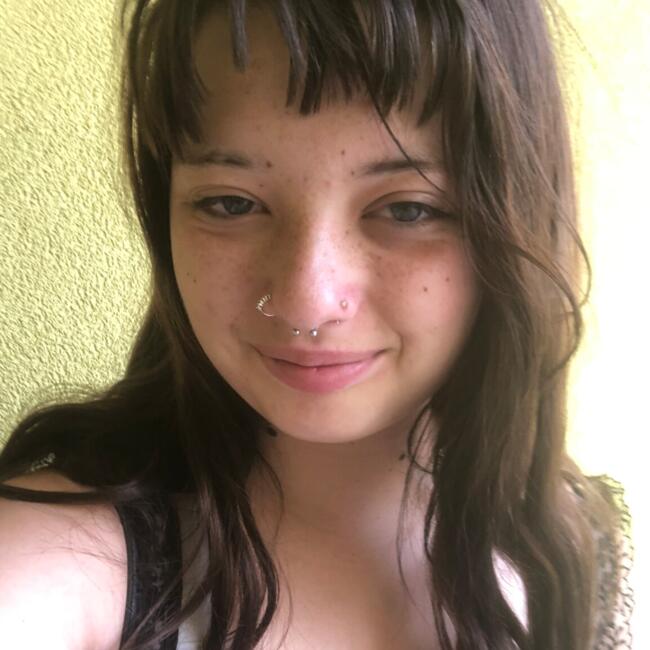 Babysitter in Lisbon: Tânia Zholob