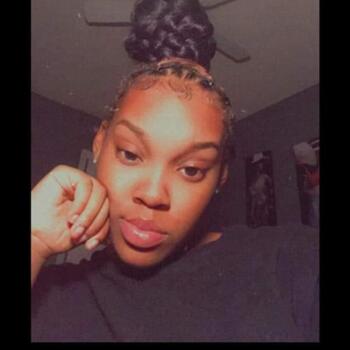 Babysitter in Memphis: Symaria Avery