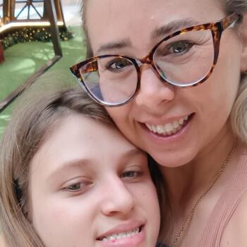 Babysitting job in São João da Boa Vista: babysitting job Camila