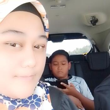 Babysitter in Ampang: Farhana