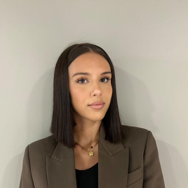 Babysitter in Ville-la-Grand: Madison