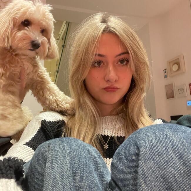 Babysitter in The Hague: Tara