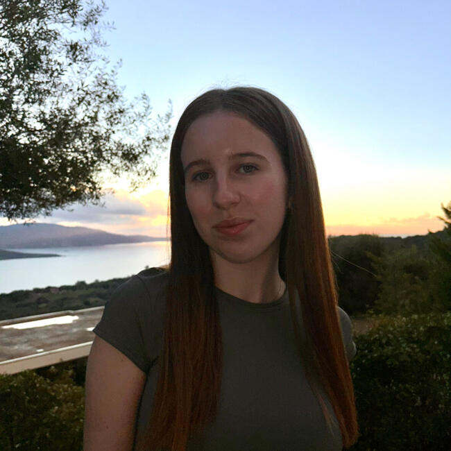 Babysitter in Asnières-sur-Seine: Clara