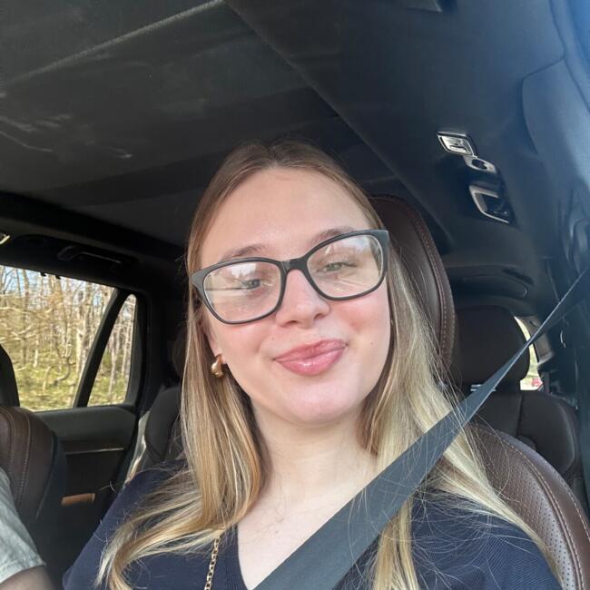 Babysitter in Farmington (Connecticut): Mya