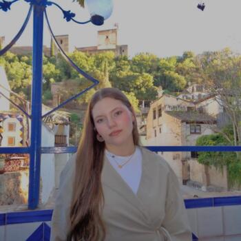 Niñera en Granada: Alexandra