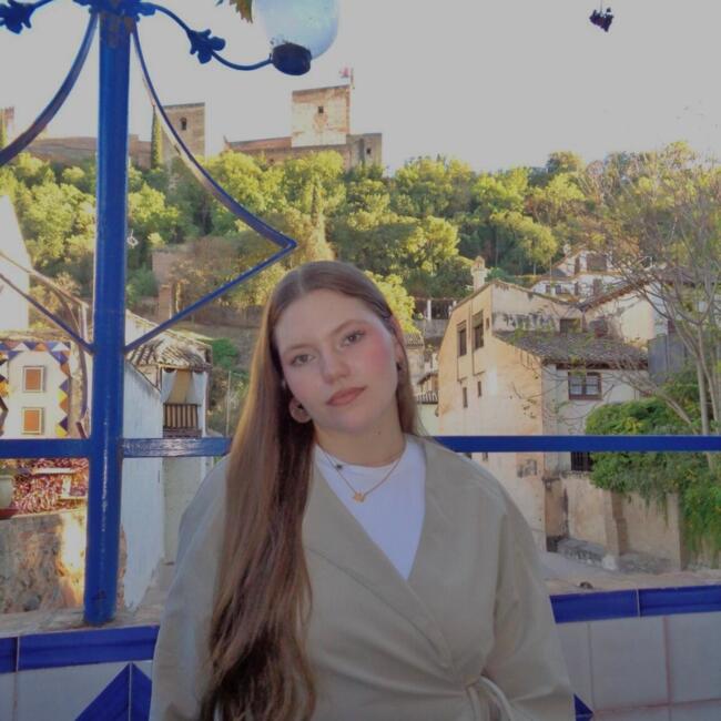 Niñera en Granada: Alexandra