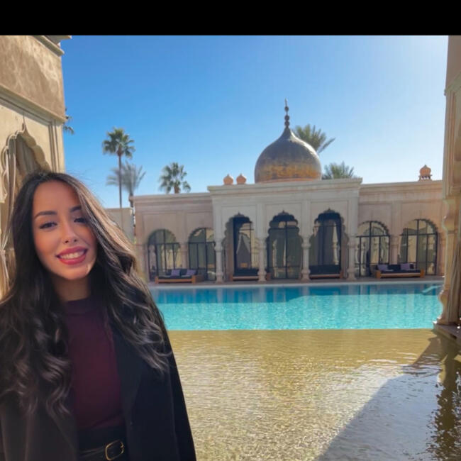 Babysitter in Marrakesh: Youmna