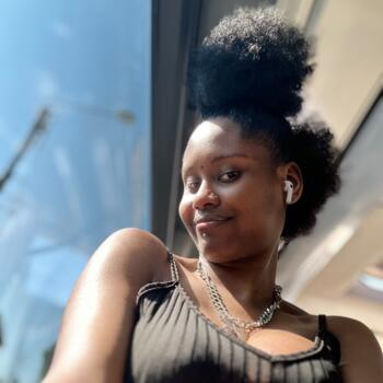 Offre d'emploi pour assistante maternelle à Elbeuf: job de garde d'enfants Savannah