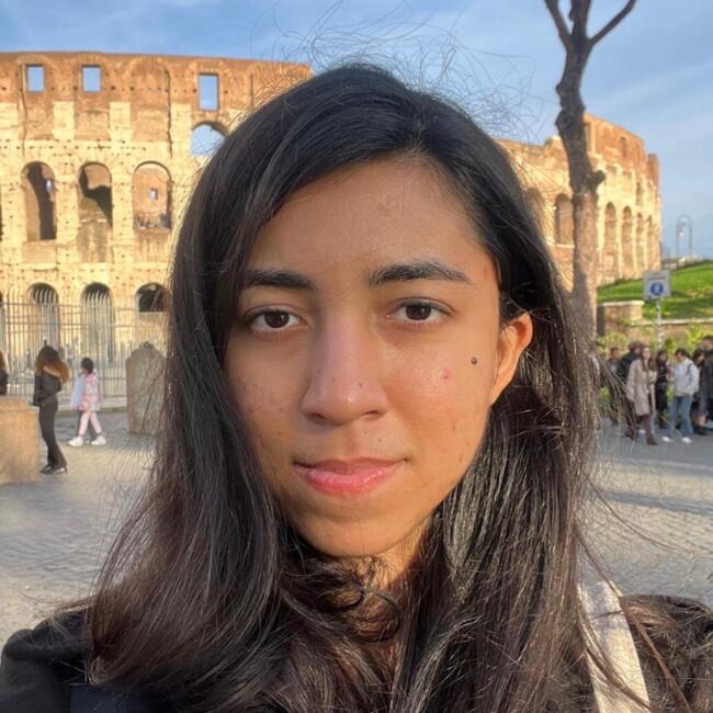 Babysitter in Rome: Maira