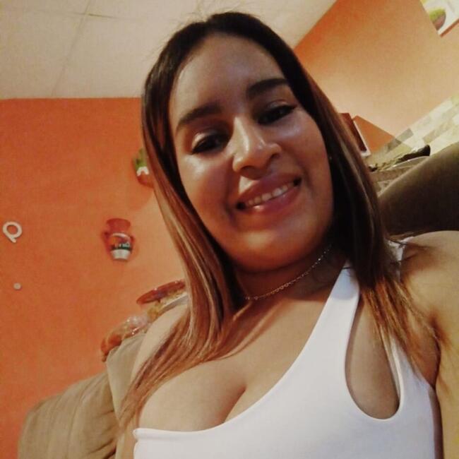 Babysitting job in Puerto Vacamonte: Kirian guzman