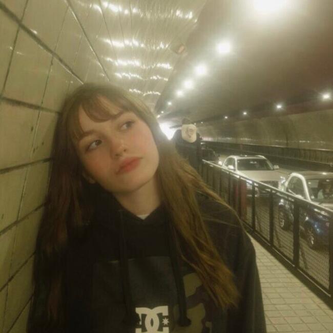 Babysitter em Porto: Ines