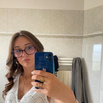 Babysitter in Amiens: Jade